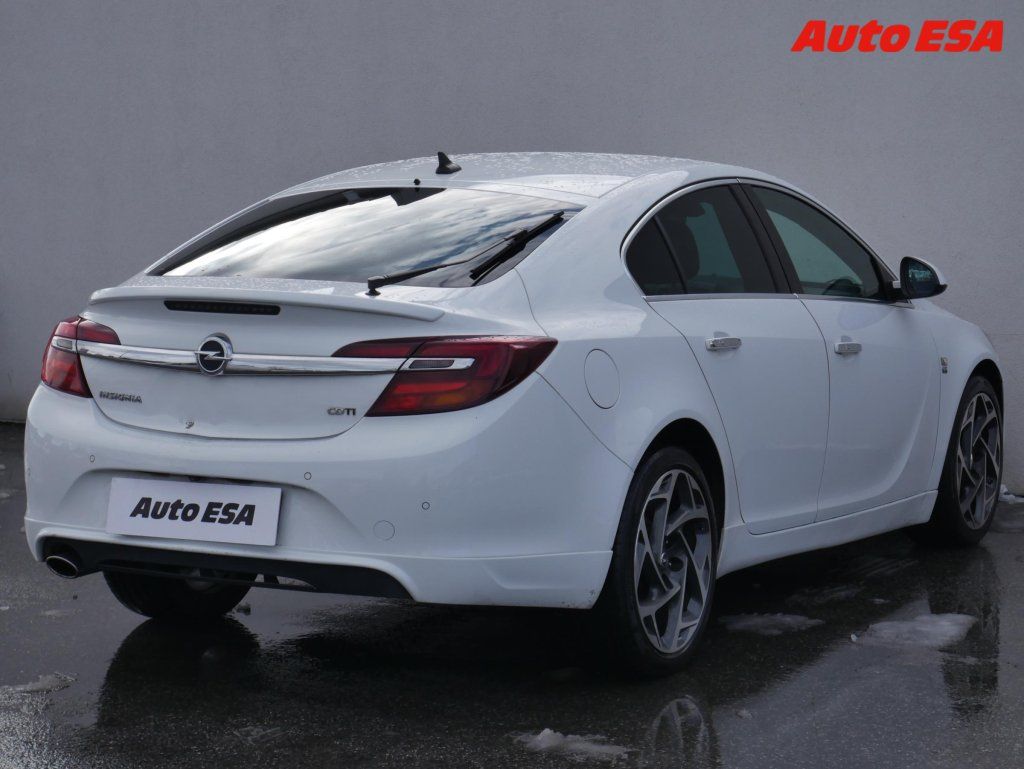 Opel Insignia, 2.0TDCI,AT,xenon,kůže - fotka 4