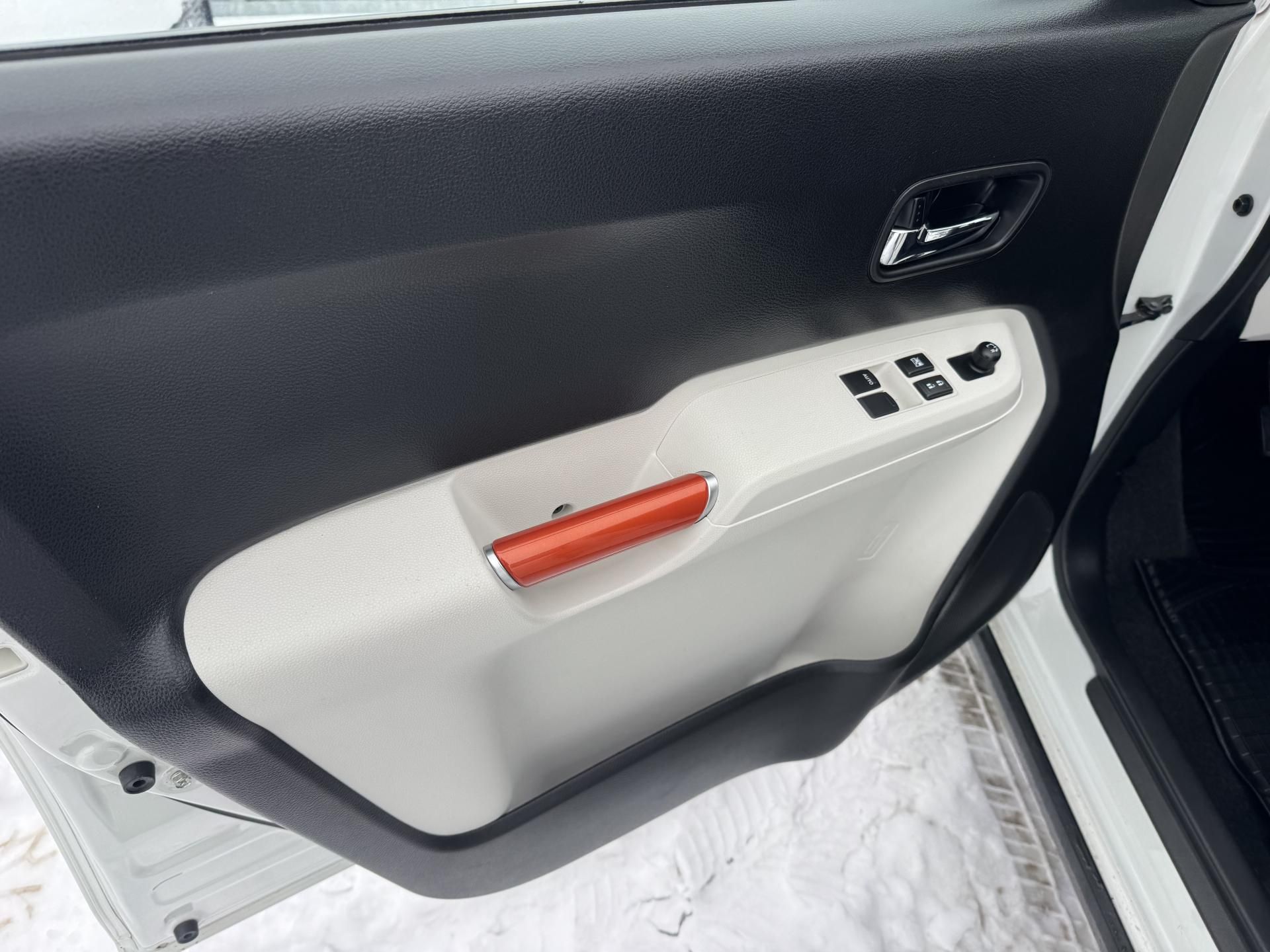 Suzuki Ignis, 1,2DualJet 4x4 - fotka 6