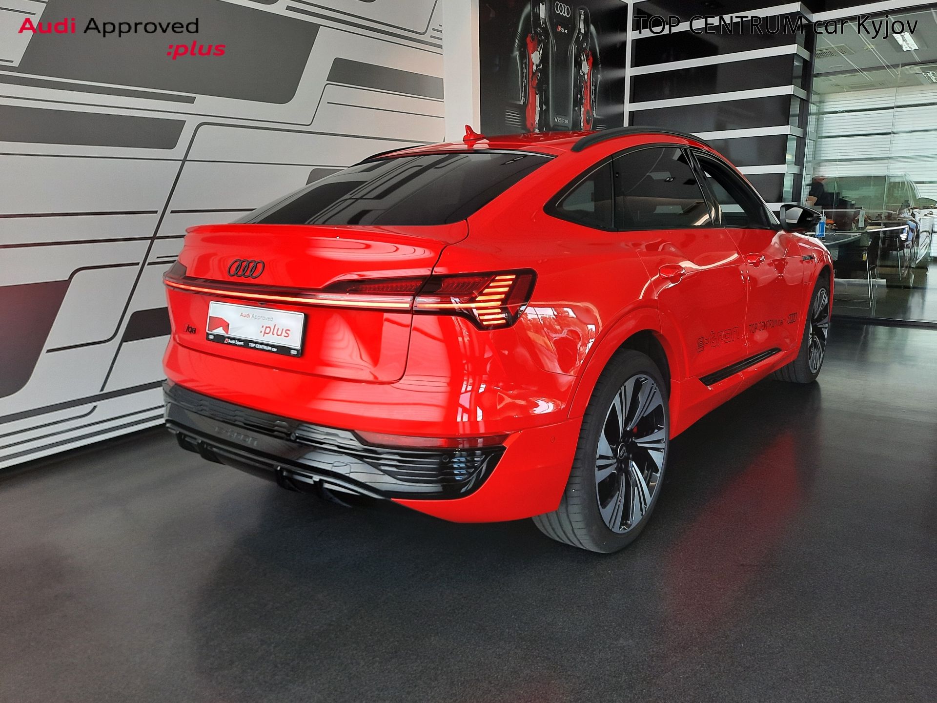 Audi Q8 e-tron, Sportback 55 quattro (300kW/40 - fotka 2
