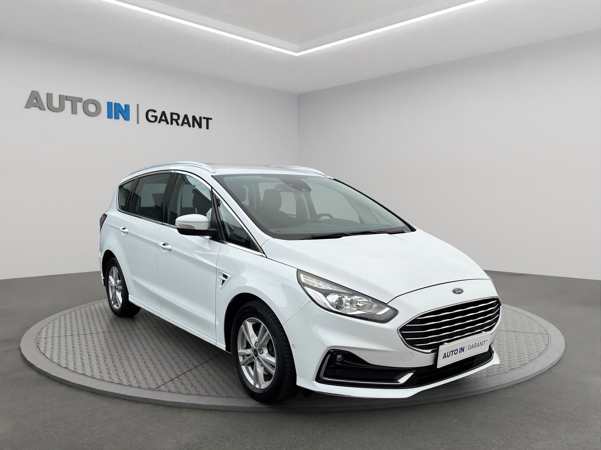 Ford S-MAX, 2.0 110kw, Fordpass, Navi - fotka 3