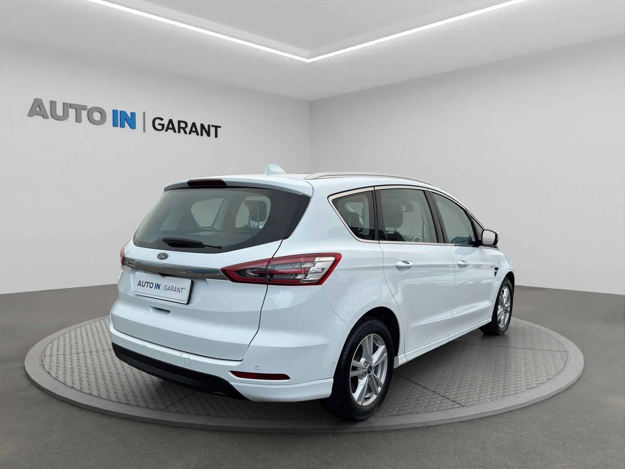 Ford S-MAX, 2.0 110kw, Fordpass, Navi - fotka 5