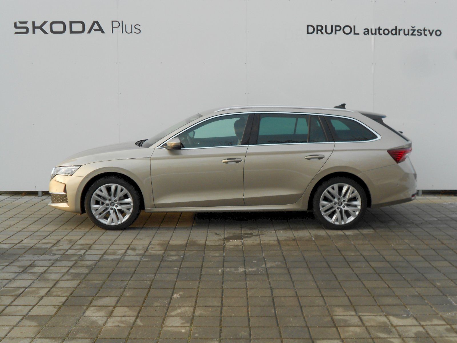 Škoda Octavia, Combi IV 1.5 TSI - 110 kW, Top - fotka 3