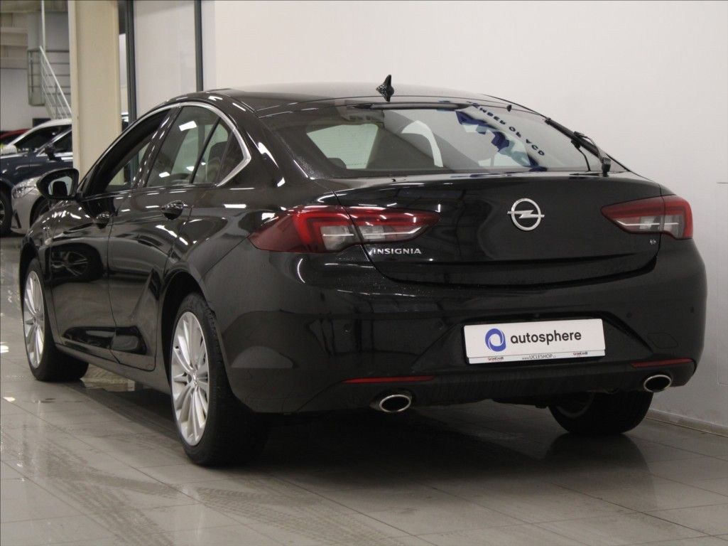 Opel Insignia, 2,0 CDTi 154kW 4x4 AT 64tkm! - fotka 3