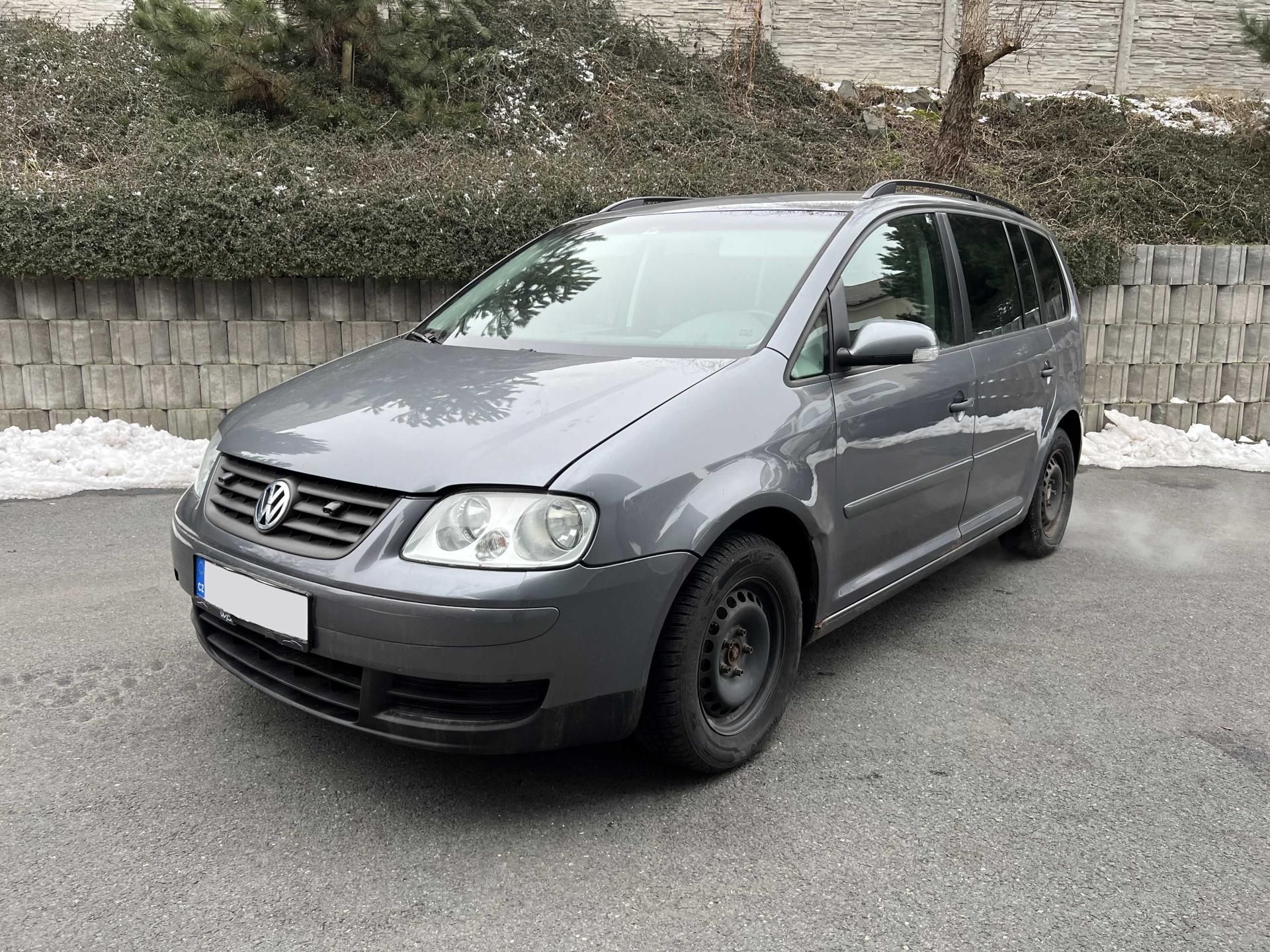 Volkswagen Touran, 1.9 TDi 66 kW 7-MÍST - fotka 2
