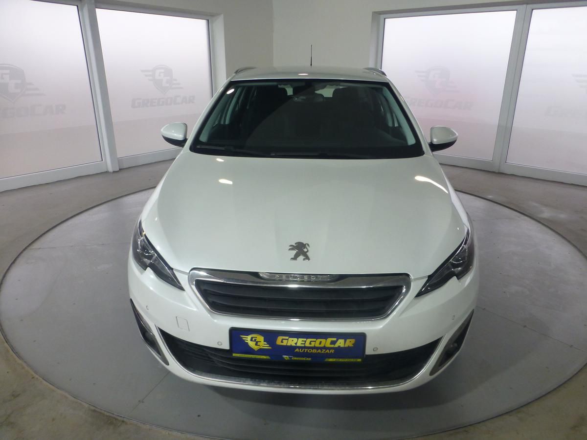 Peugeot 308, 1,6HDI*NAVIGACE*ALU**FULL LED* - fotka 3