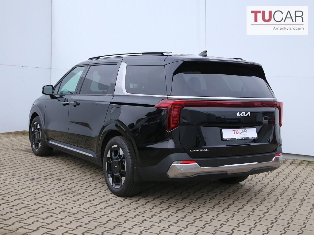 Kia Carnival, 3.5 V6 Benzín Automat 8 Míst - fotka 5