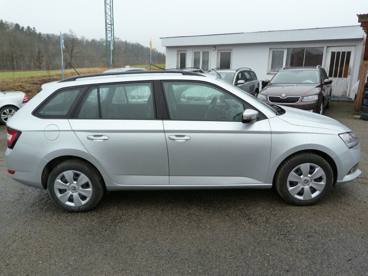 Škoda Fabia, 1,0 MPI Cool Plus - fotka 4