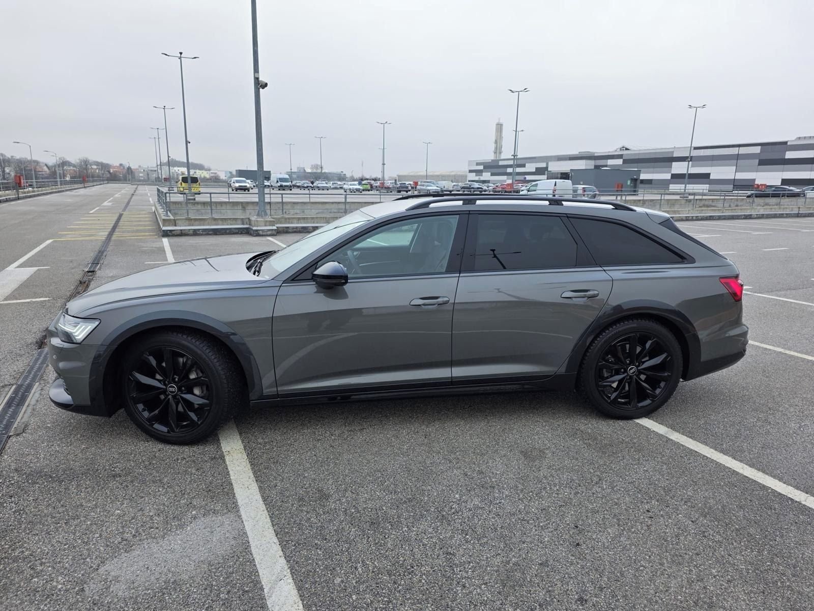 Audi A6 allroad, Audi A6 Allroad 50 TDI - fotka 3