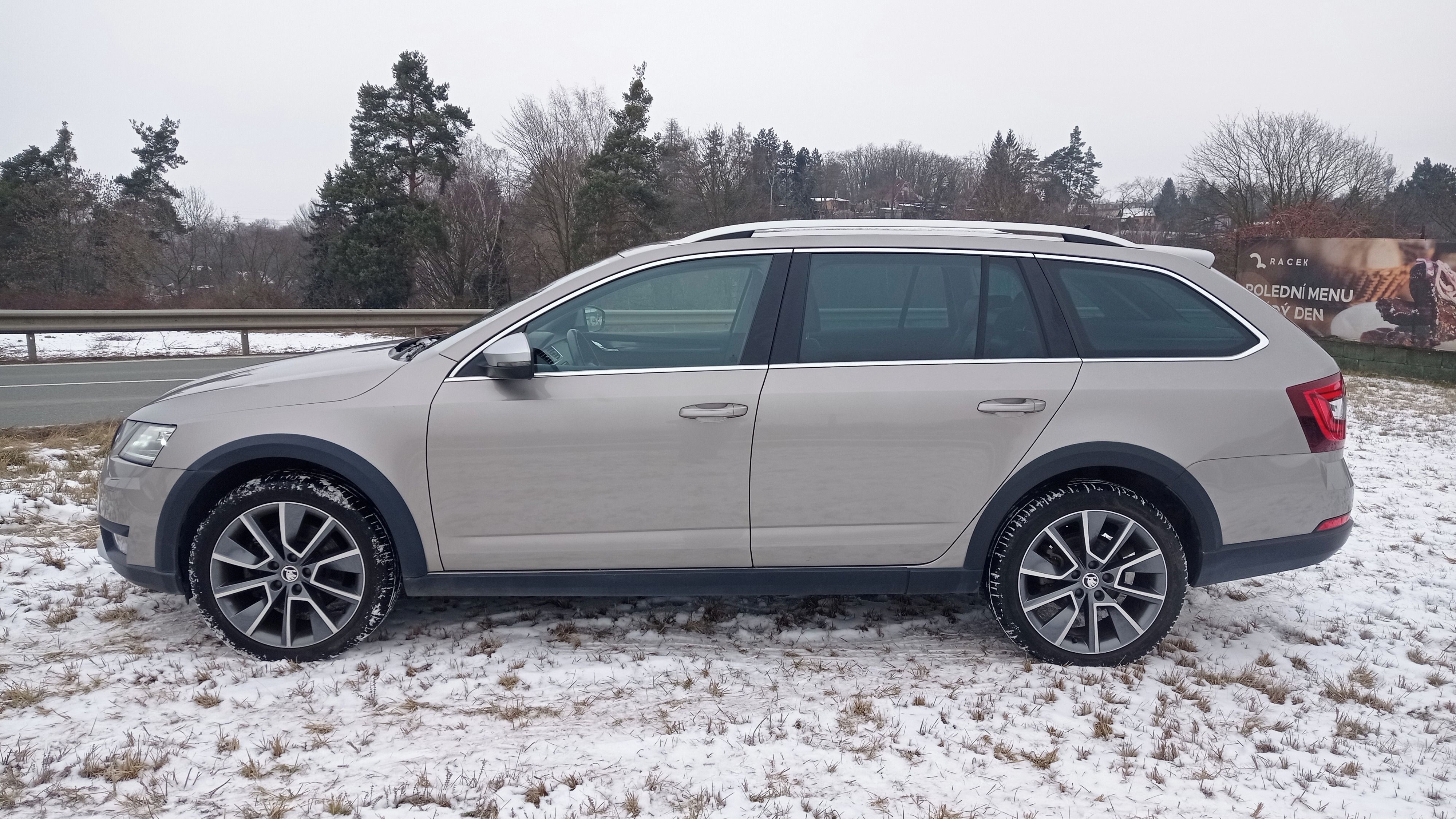 Škoda Octavia, 2.0 TDI 135 kW 4x4 DSG Scout - fotka 2
