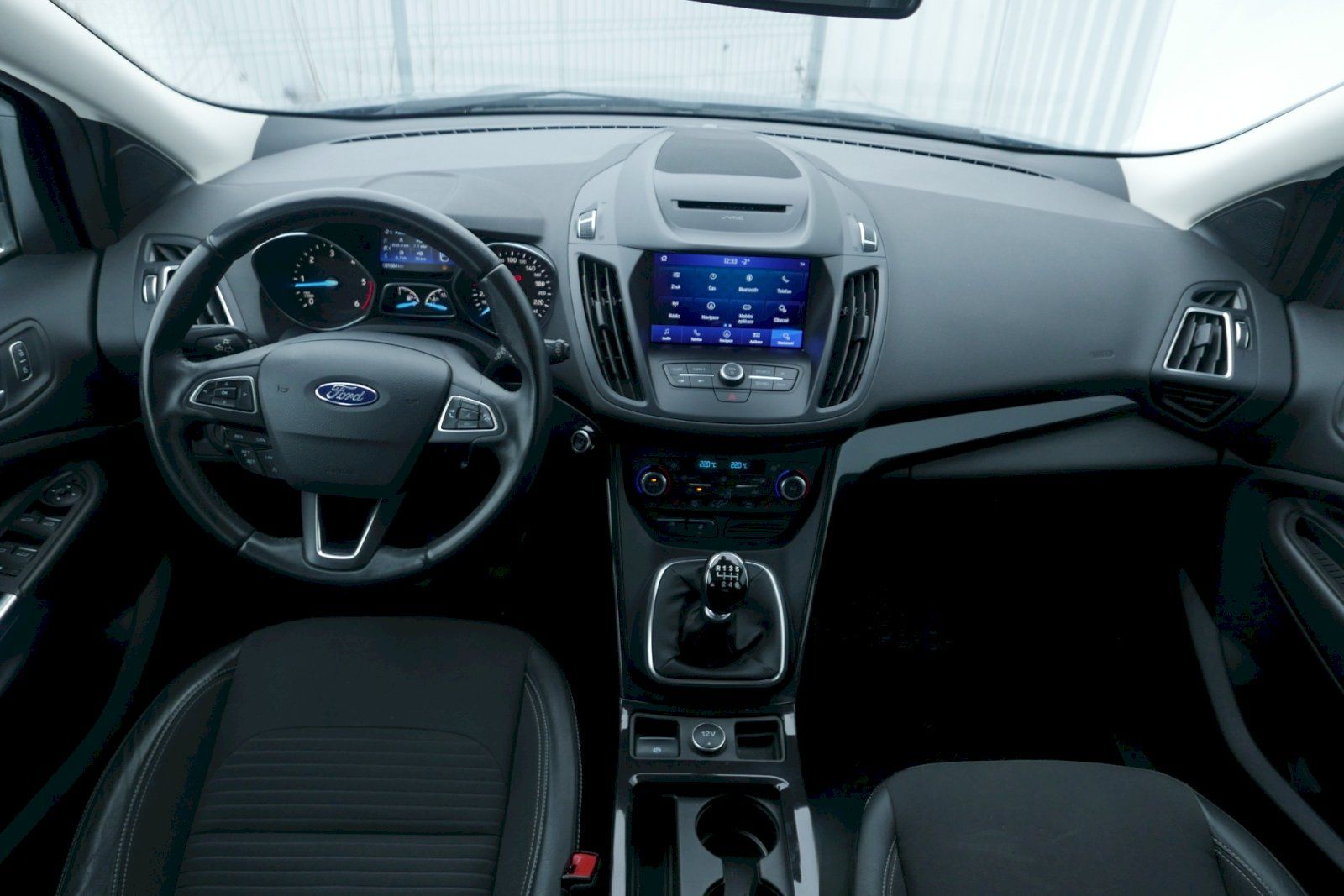 Ford Kuga, 2.0 TDI 110kW M6° Titanium Plu - fotka 5