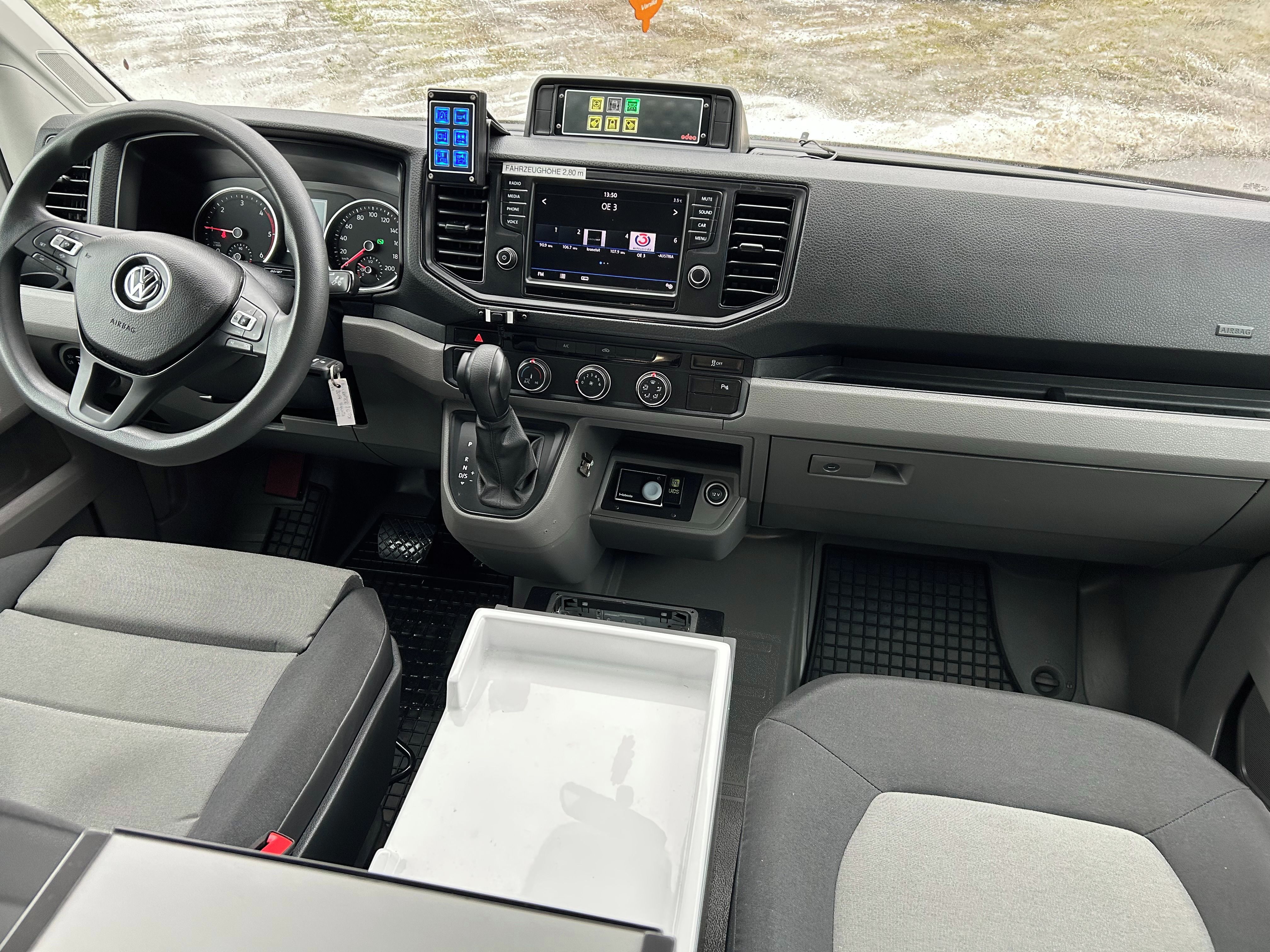 Volkswagen, Crafter 2.0TDI Sanitní vůz 4x4 - fotka 6