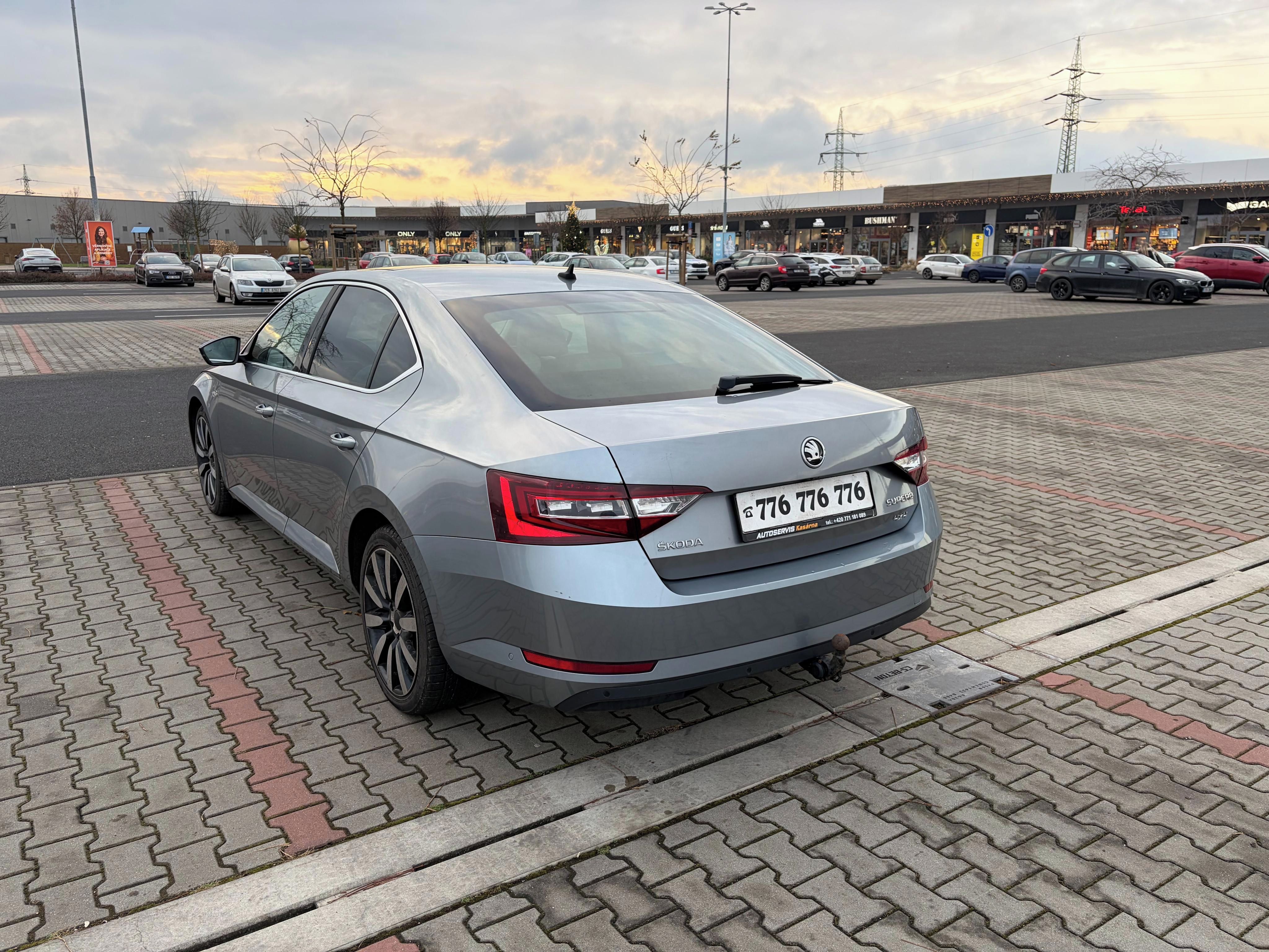 Škoda Superb, III 2.0 TDi 140kw 4x4 DSG L&K - fotka 5