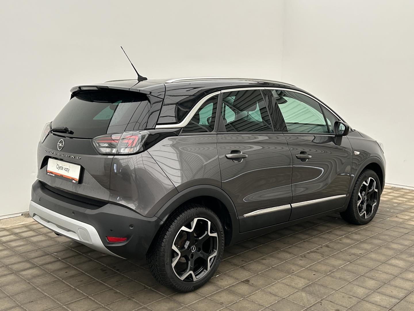 Opel Crossland, 1.2TURBO 96kW Ultimate - fotka 6
