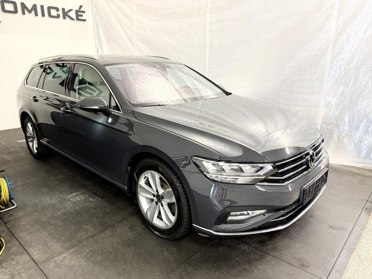 Volkswagen Passat, 2.0 TDI, ČR,ELEGANCE,ZÁRUKA - fotka 4