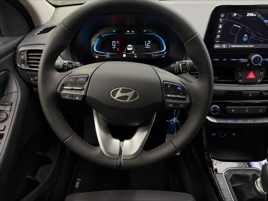 Hyundai i30, 1,0 T-GDI MT  KOMBI SMART HEAT - fotka 6