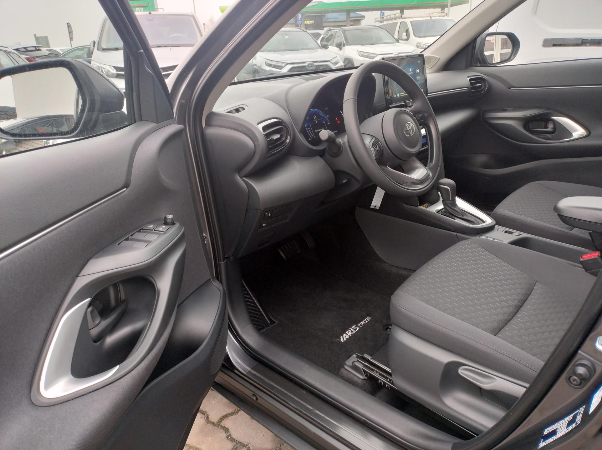Toyota Yaris Cross, 1.5 Hybrid 116 k - fotka 6