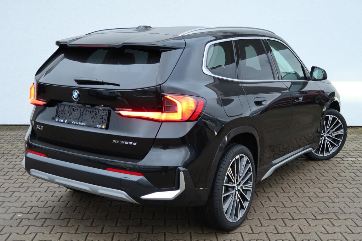 BMW X1, xDrive23d - fotka 3