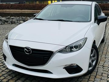 1.5i 1.MAJITEL SERVISKA MAZDA