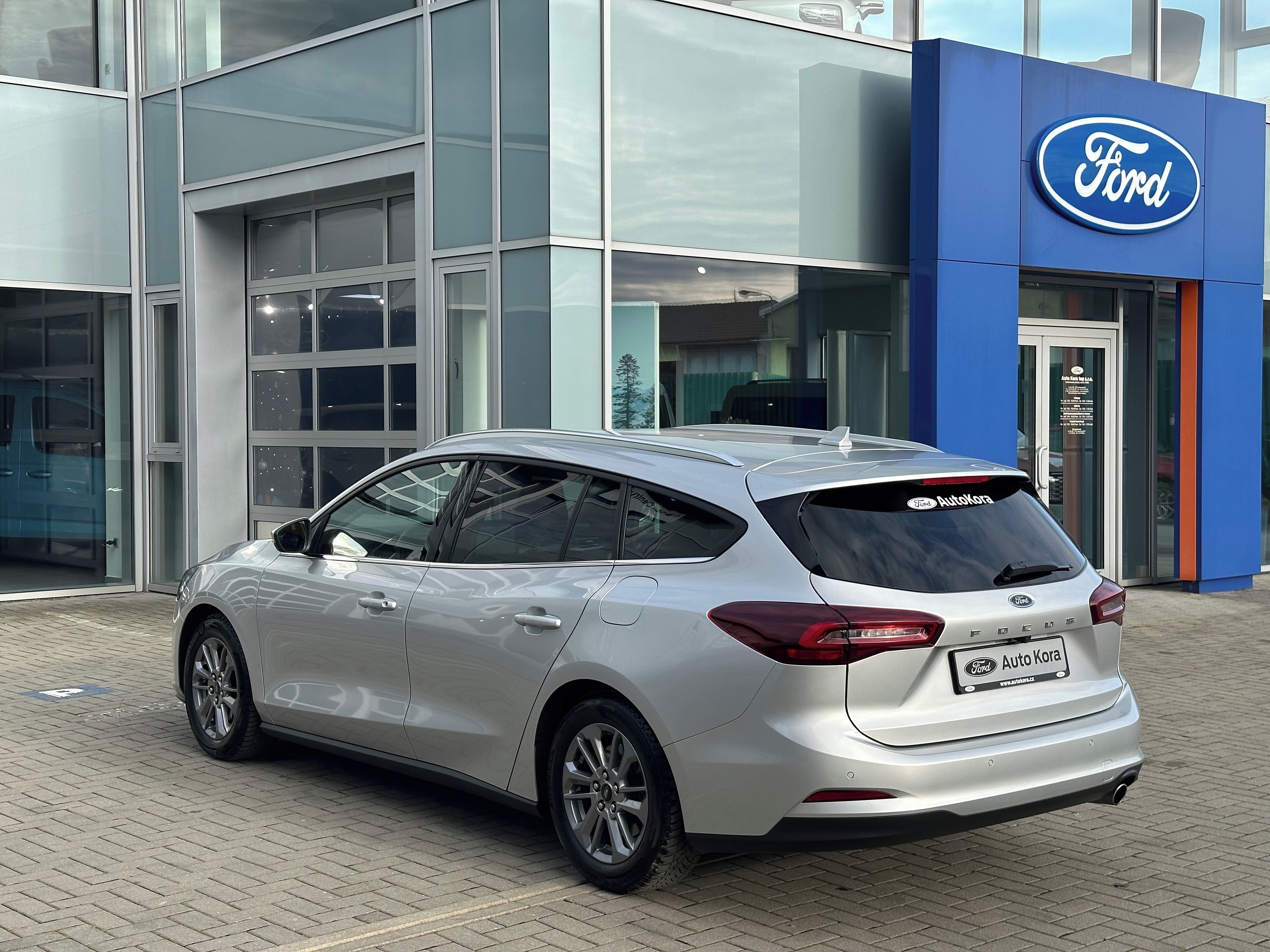 Ford Focus, Ford Focus, Titanium X - fotka 4