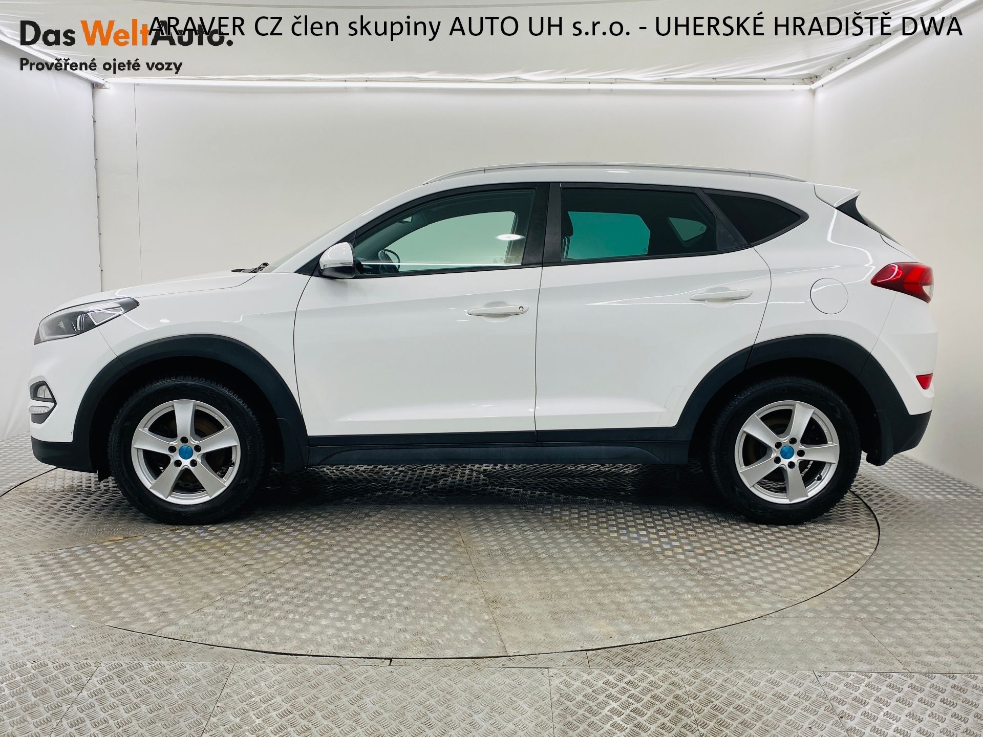 Hyundai Tucson, 1.7 CRDi 85 kW 1. maj. - fotka 3