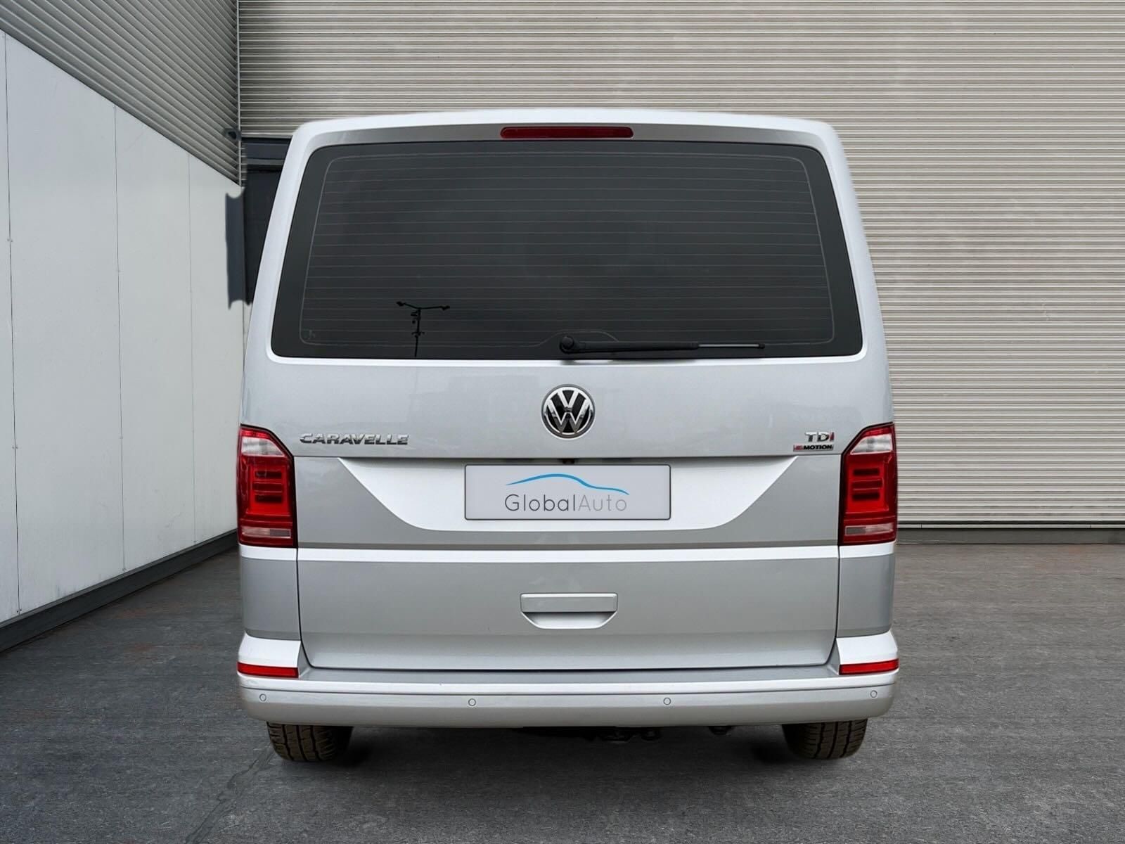 Volkswagen Caravelle, LONG 4x4 DSG 110kW 9MÍST NAVI - fotka 4
