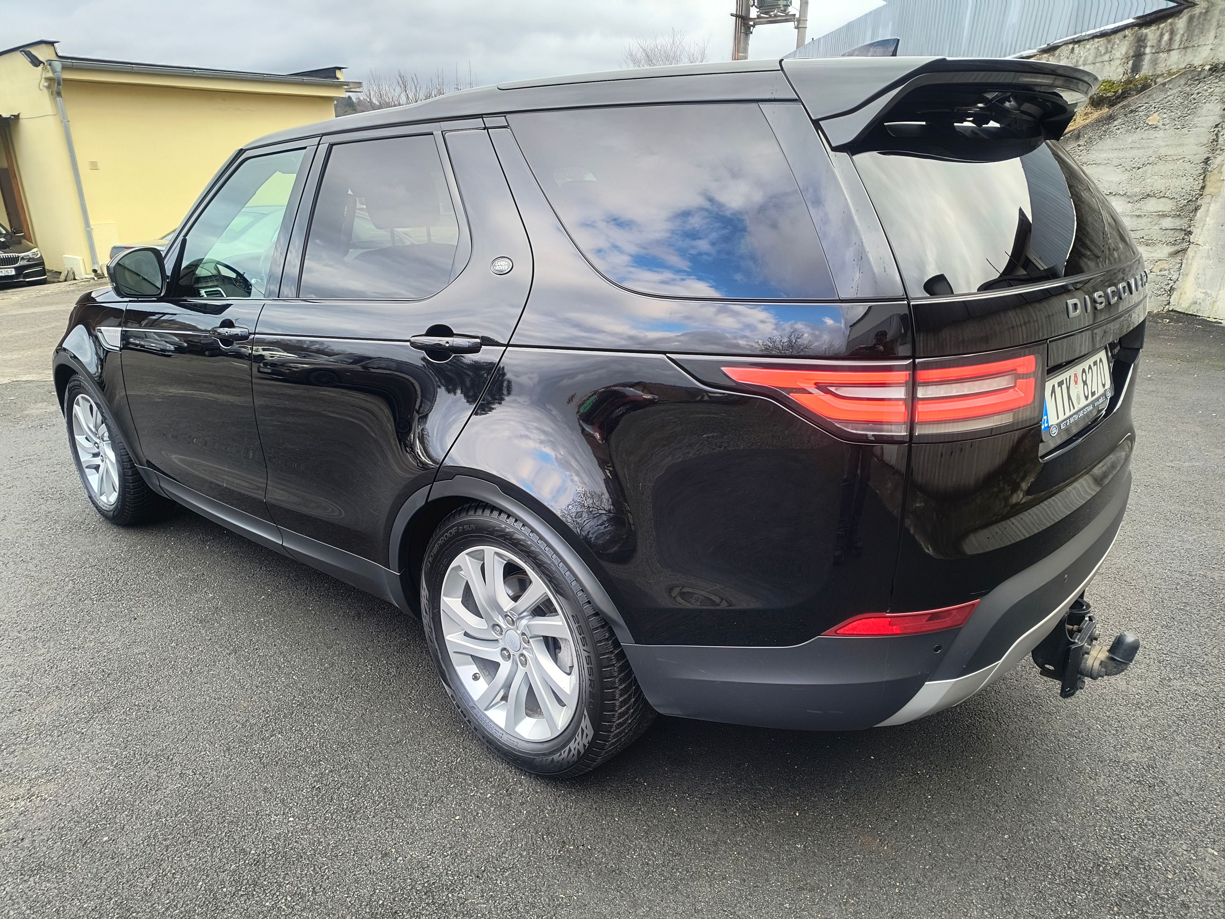 Land Rover Discovery, 3.0 TD6 HSE AT 1.MAJ.ČR/VZDUCH - fotka 4