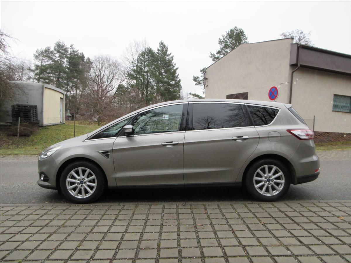 Ford S-MAX, 2,0 TDCi 132Kw, 4x4, 7míst, No - fotka 6
