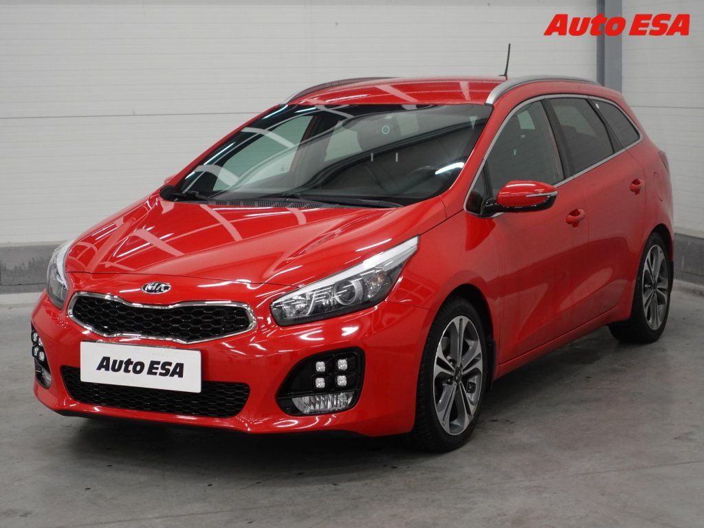 Kia Cee´d, 1.6 CRDi,1.maj,ČR - fotka 3