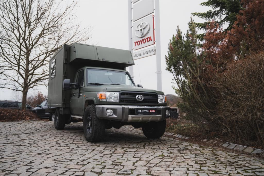 Toyota Land Cruiser, 4,0 - nástavba -  long  GRJ79L - fotka 5