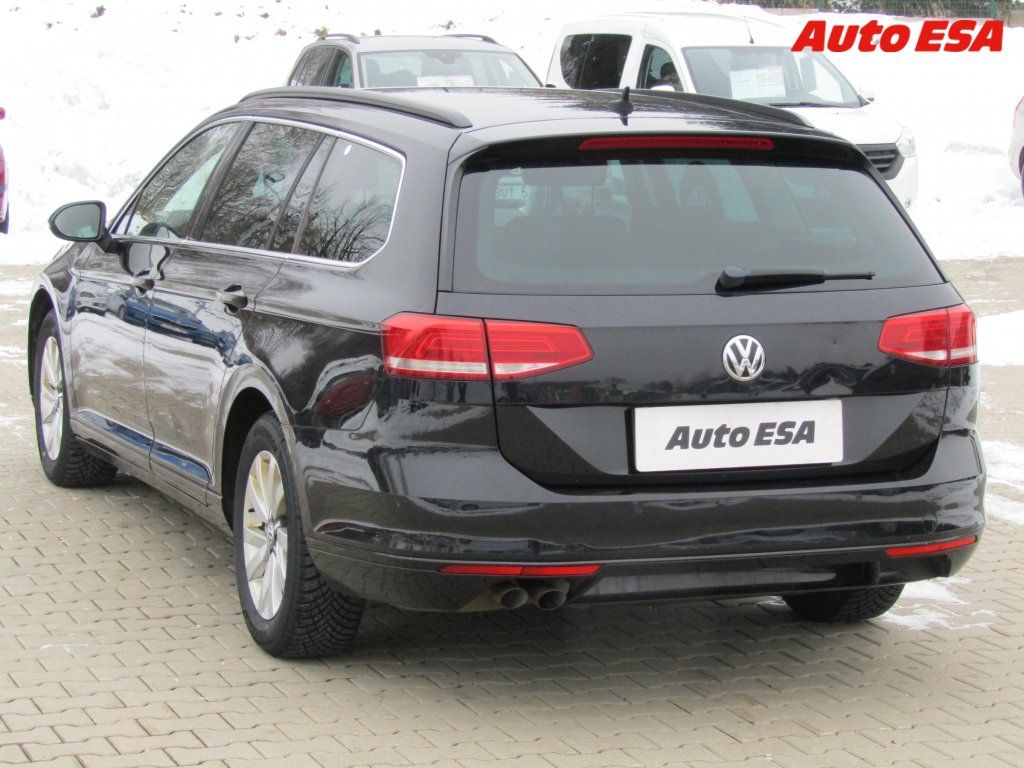 Volkswagen Passat, 2.0TDi,Comfortline,DSG,LED - fotka 6