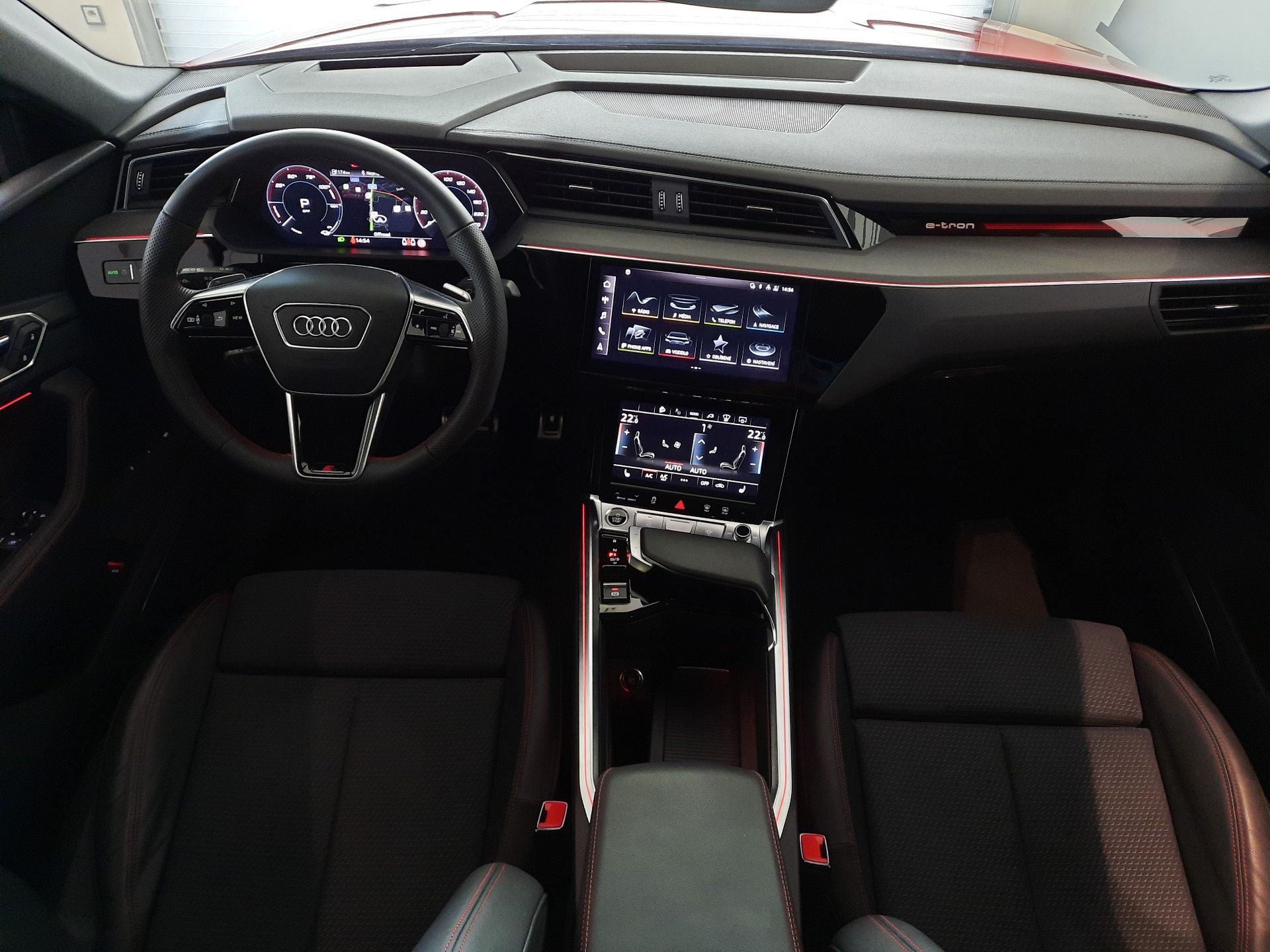 Audi Q8 e-tron, Sportback 55 quattro (300kW/40 - fotka 5