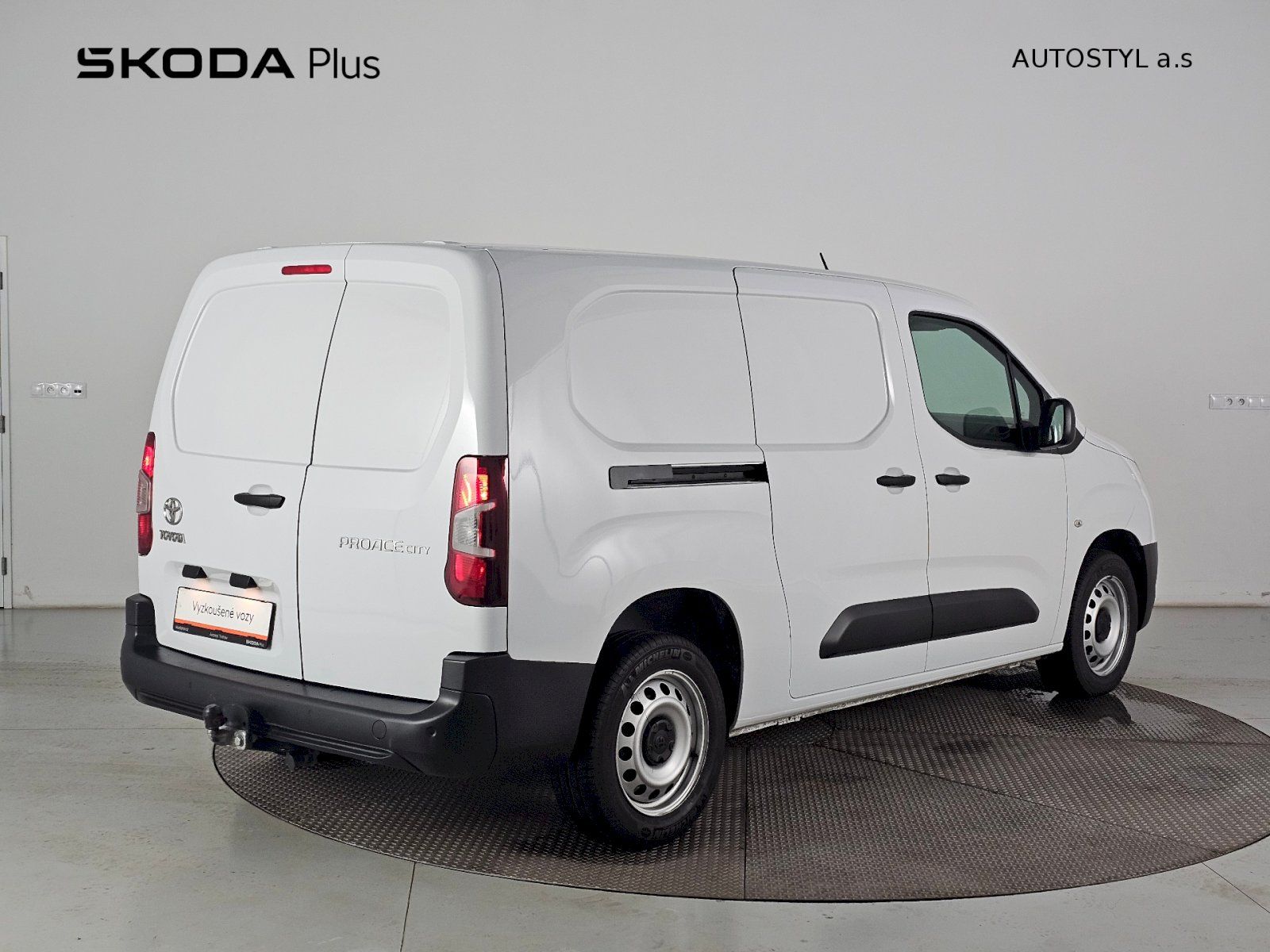 Toyota Proace City, 1.5D LONG ACTIVE MULTIMEDIA TA - fotka 2