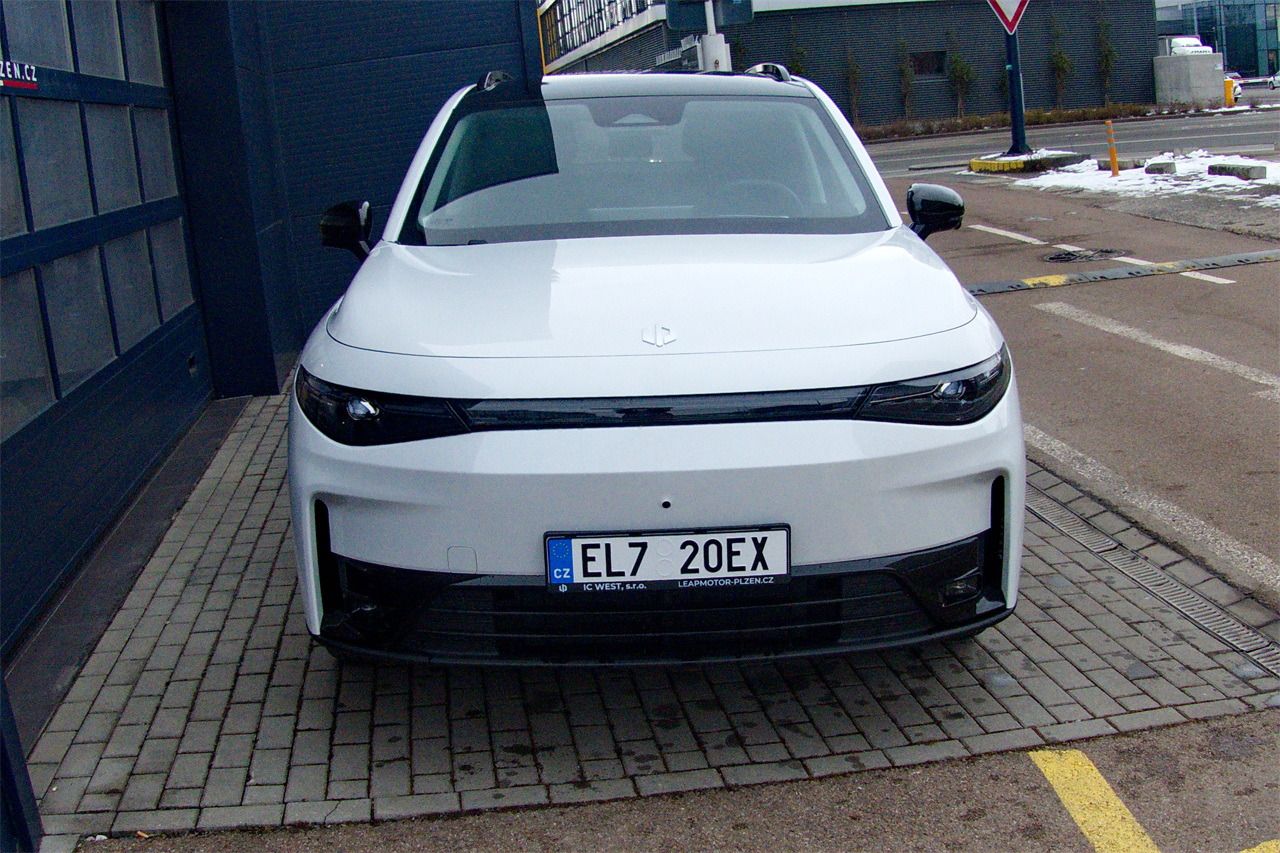Leapmotor C10, Design ProMax AWD 440 kW - fotka 4