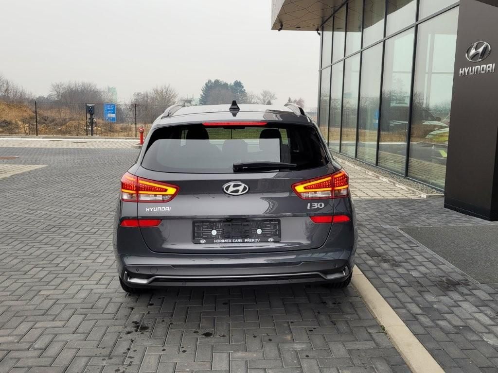 Hyundai i30, WG 1,0 T-GDI 85kW MT SMART - fotka 5