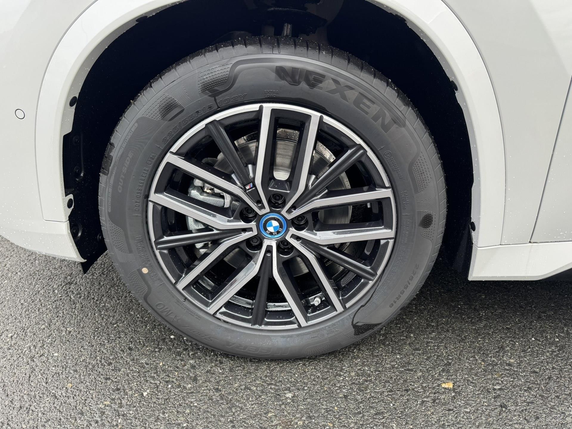 BMW X1, iX1 xDrive30 - fotka 6