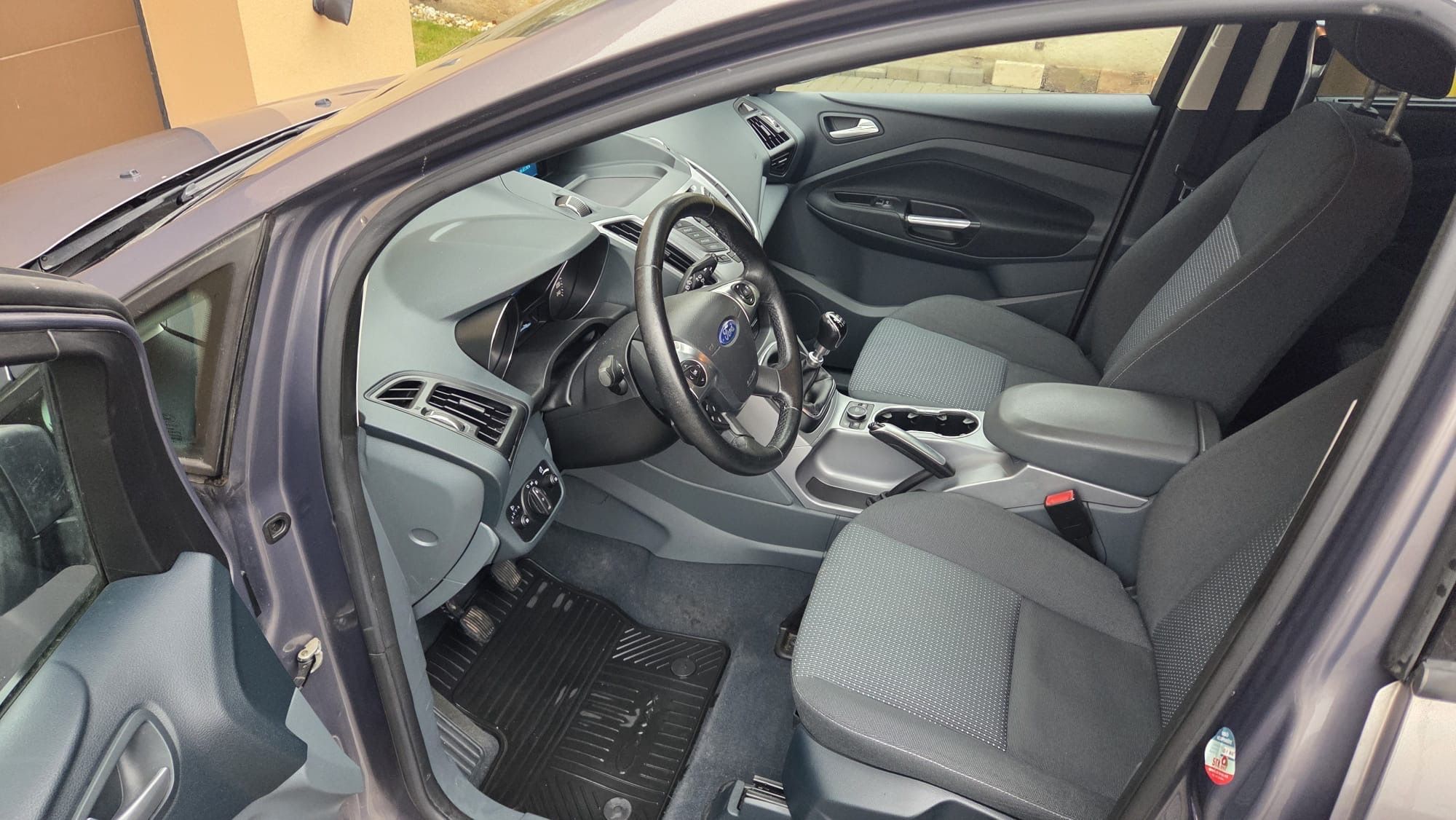 Ford C-MAX, 1.0 Eco-Boost 92kW Tažné - fotka 3