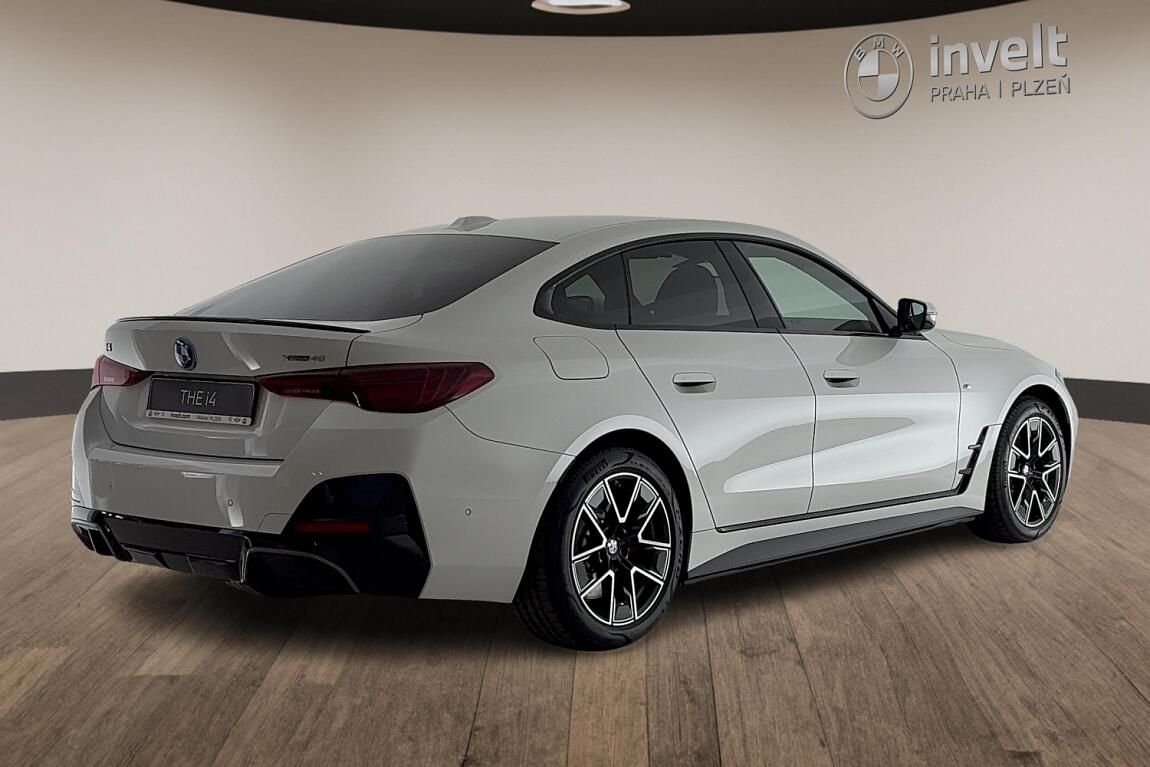 BMW i4, xDrive40 - fotka 3