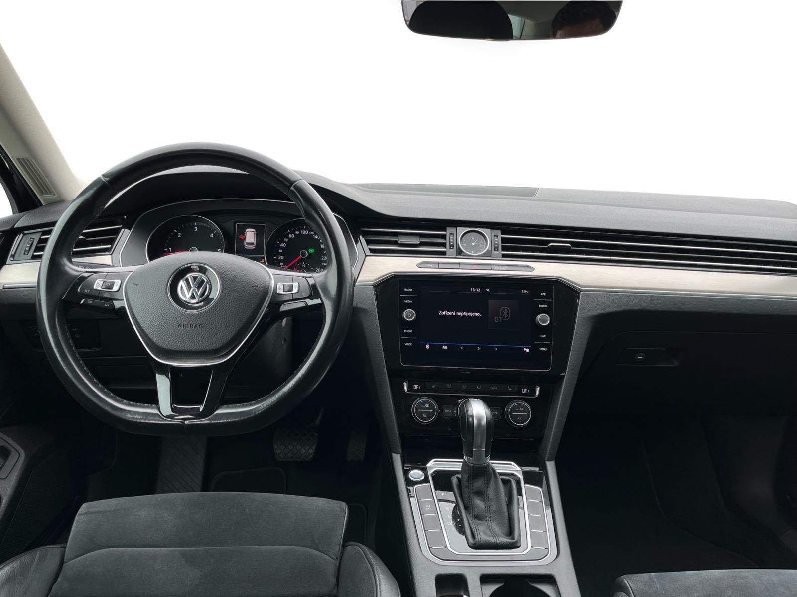 Volkswagen Passat Variant, 2.0TDi DSG 110kW R-Line - fotka 6