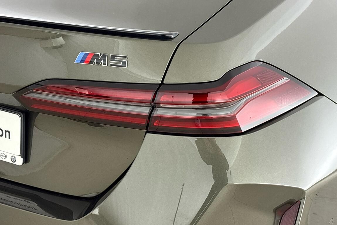 BMW M5, Sedan - fotka 5