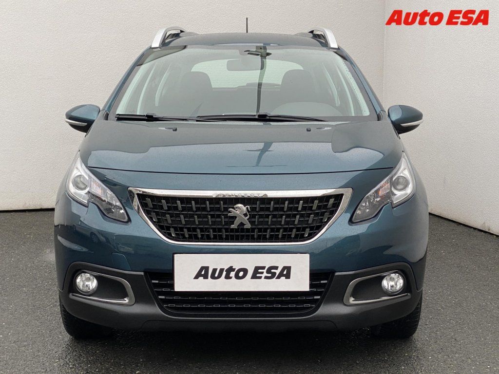 Peugeot 2008, 1.2 i,1.maj,ČR,AC,temp - fotka 2