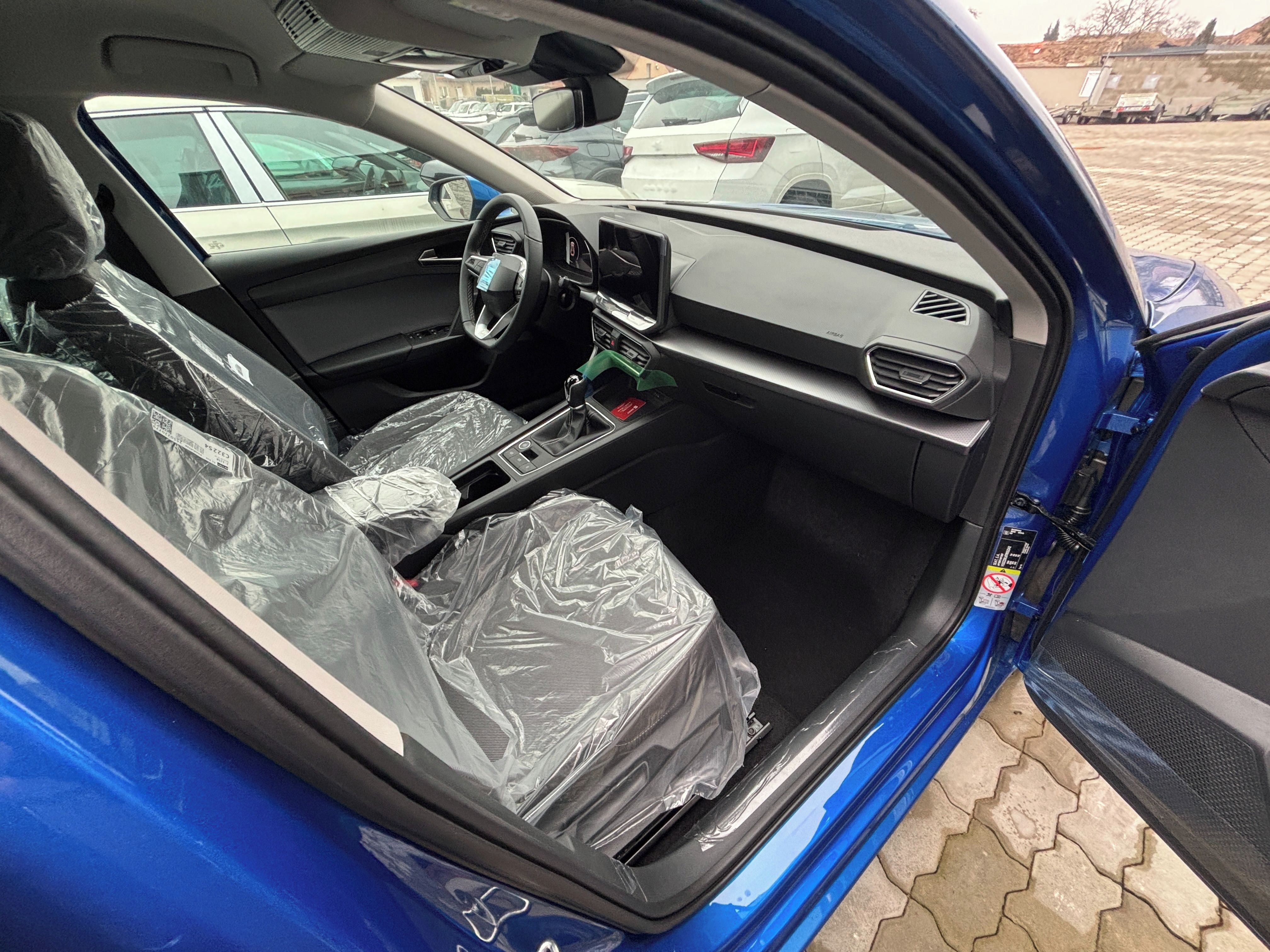 Seat Leon, 1.5 TSI 115K - fotka 4