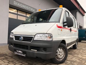 2.0 JTD, 9 míst