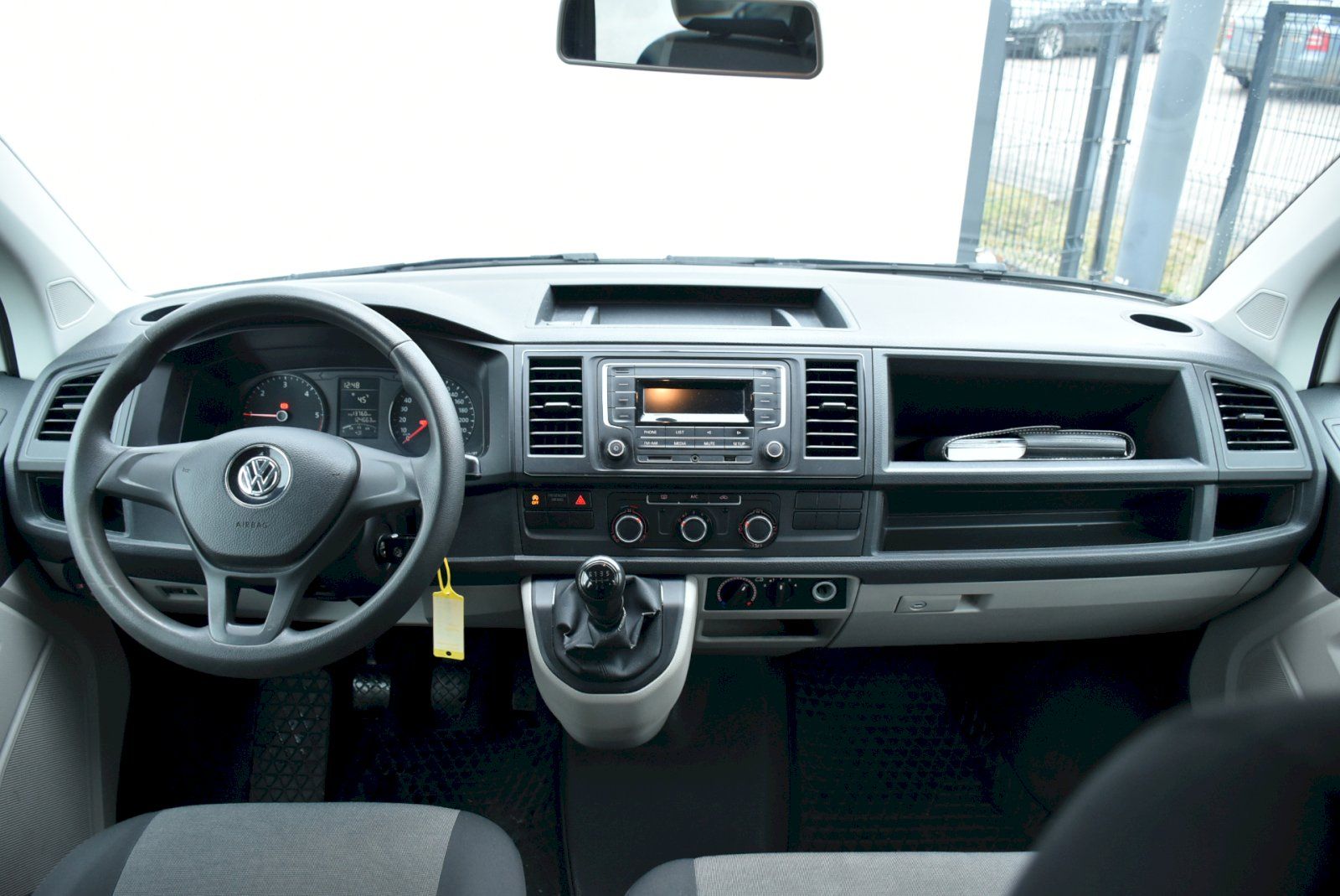 Volkswagen Transporter, 2,0 TDI 62kW 9. Míst - fotka 5