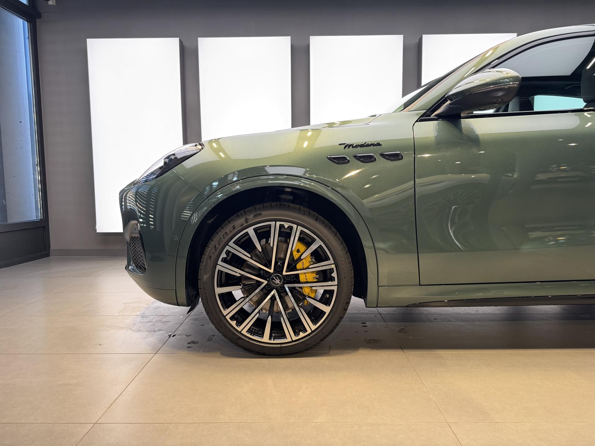 Maserati Grecale, Modena 330HP - Individual - fotka 4