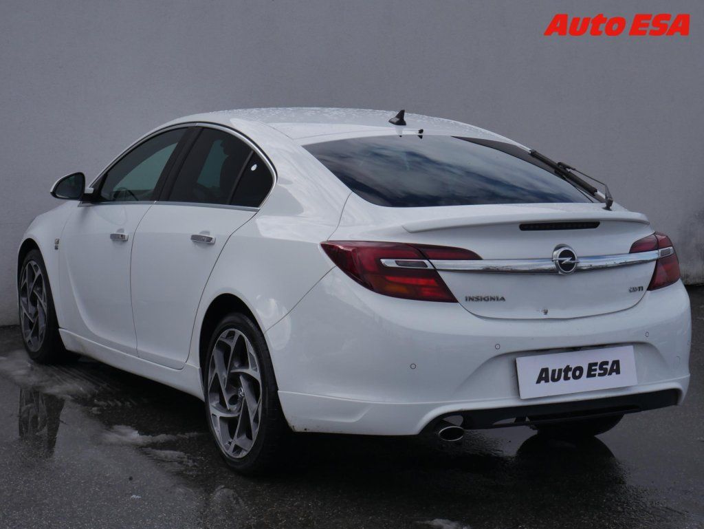 Opel Insignia, 2.0TDCI,AT,xenon,kůže - fotka 6