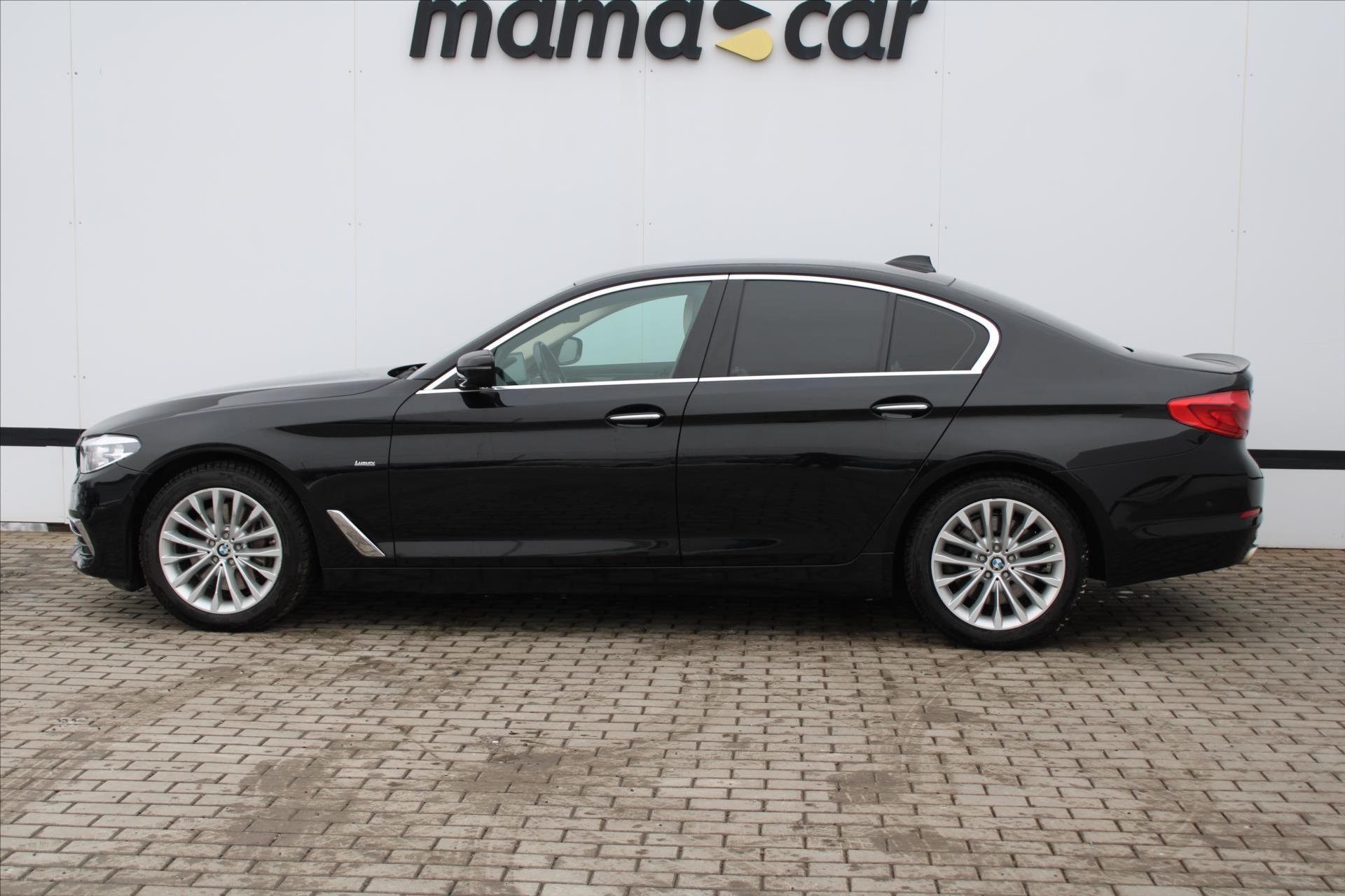 BMW Řada 5, 540i xDrive 250kW LUXURY ČR - fotka 4