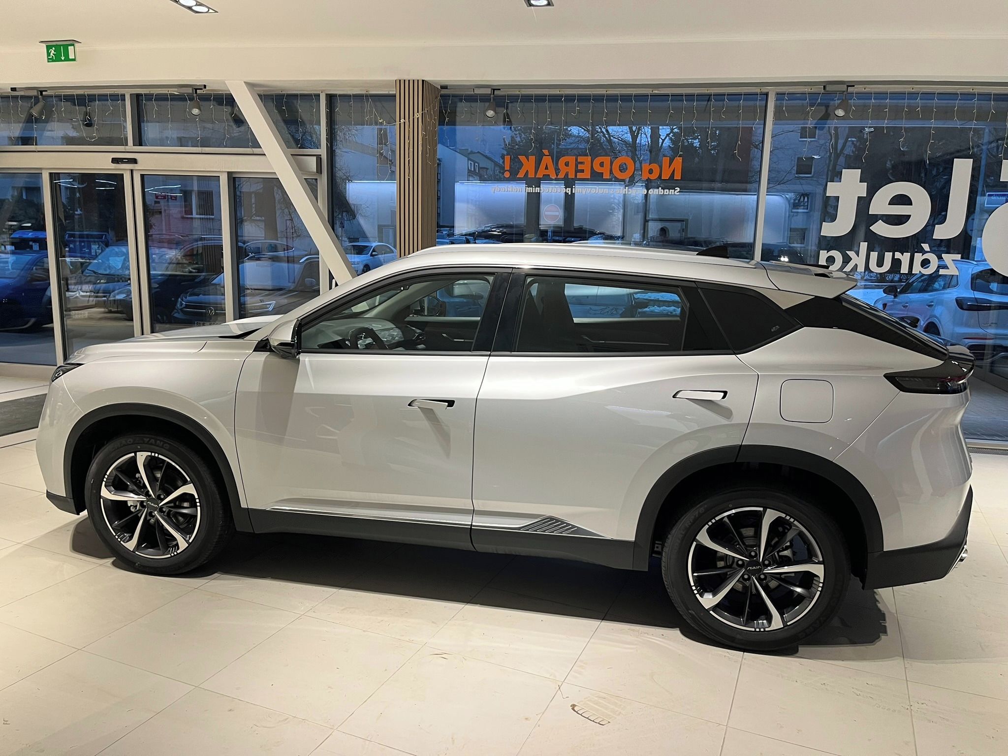 Dongfeng Mage, České menu 1.5 T 150 kw - fotka 3