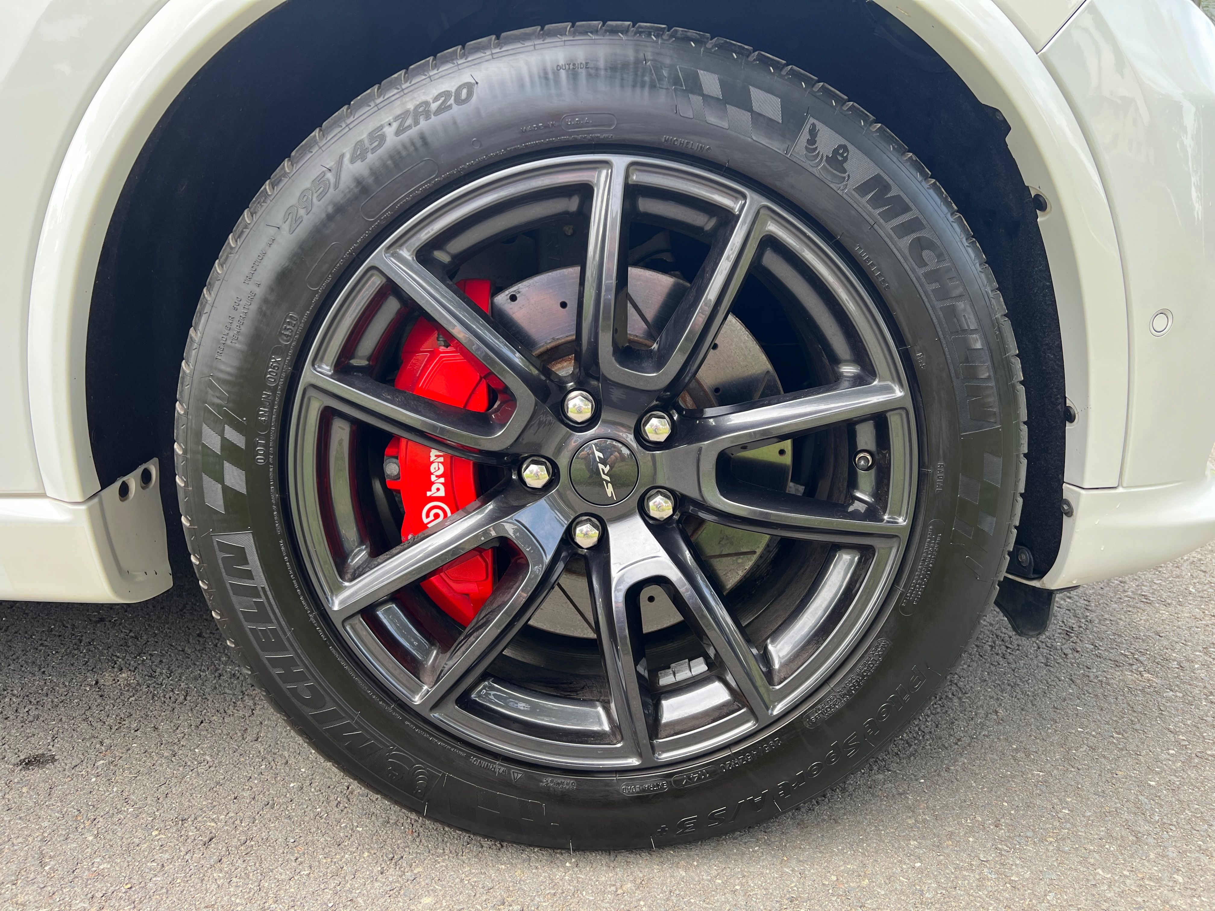 Dodge Durango, SRT, extra pěkný stav! - fotka 5