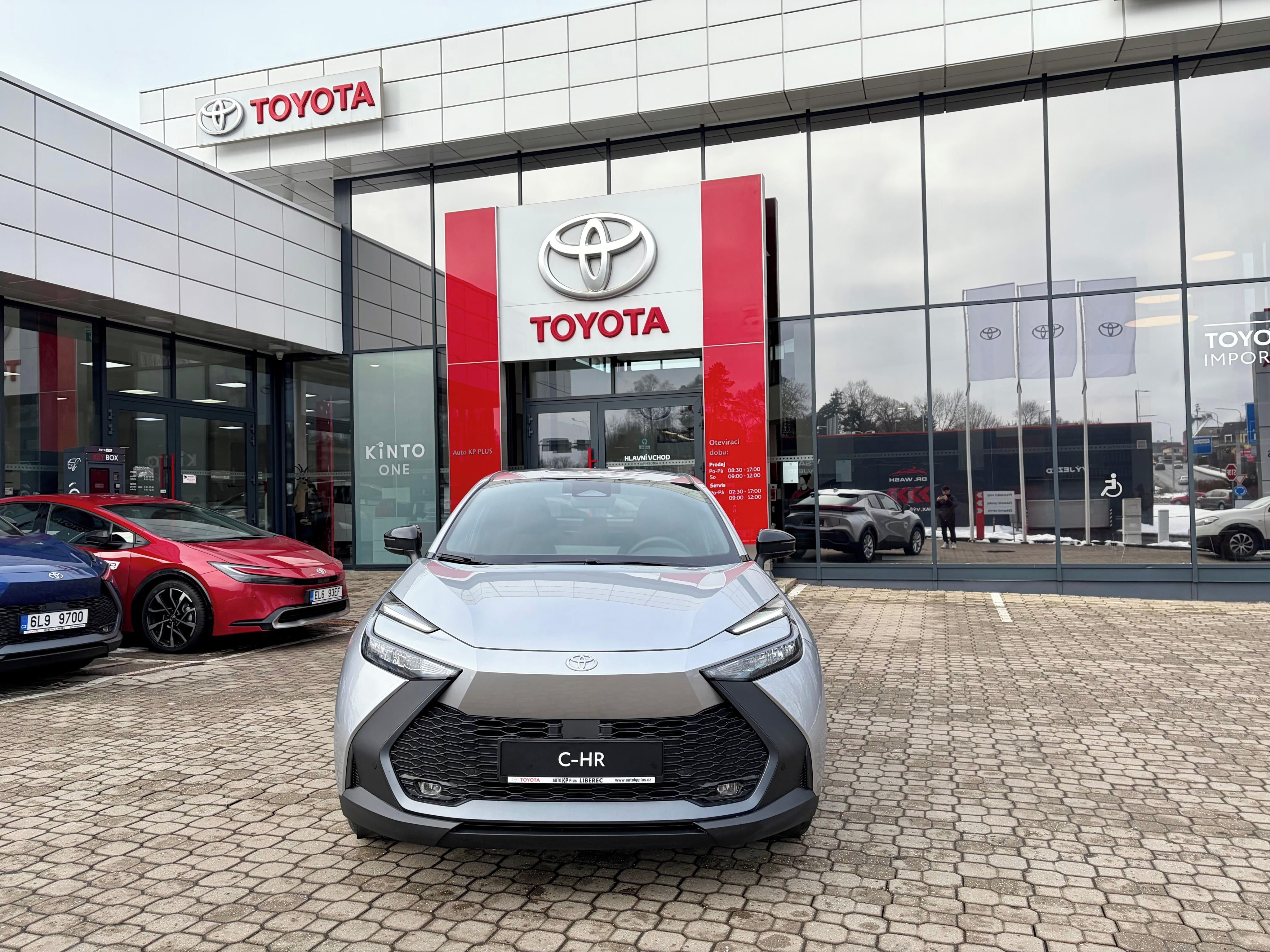 Toyota C-HR, 1,8 HEV 140k Comfort Business - fotka 2