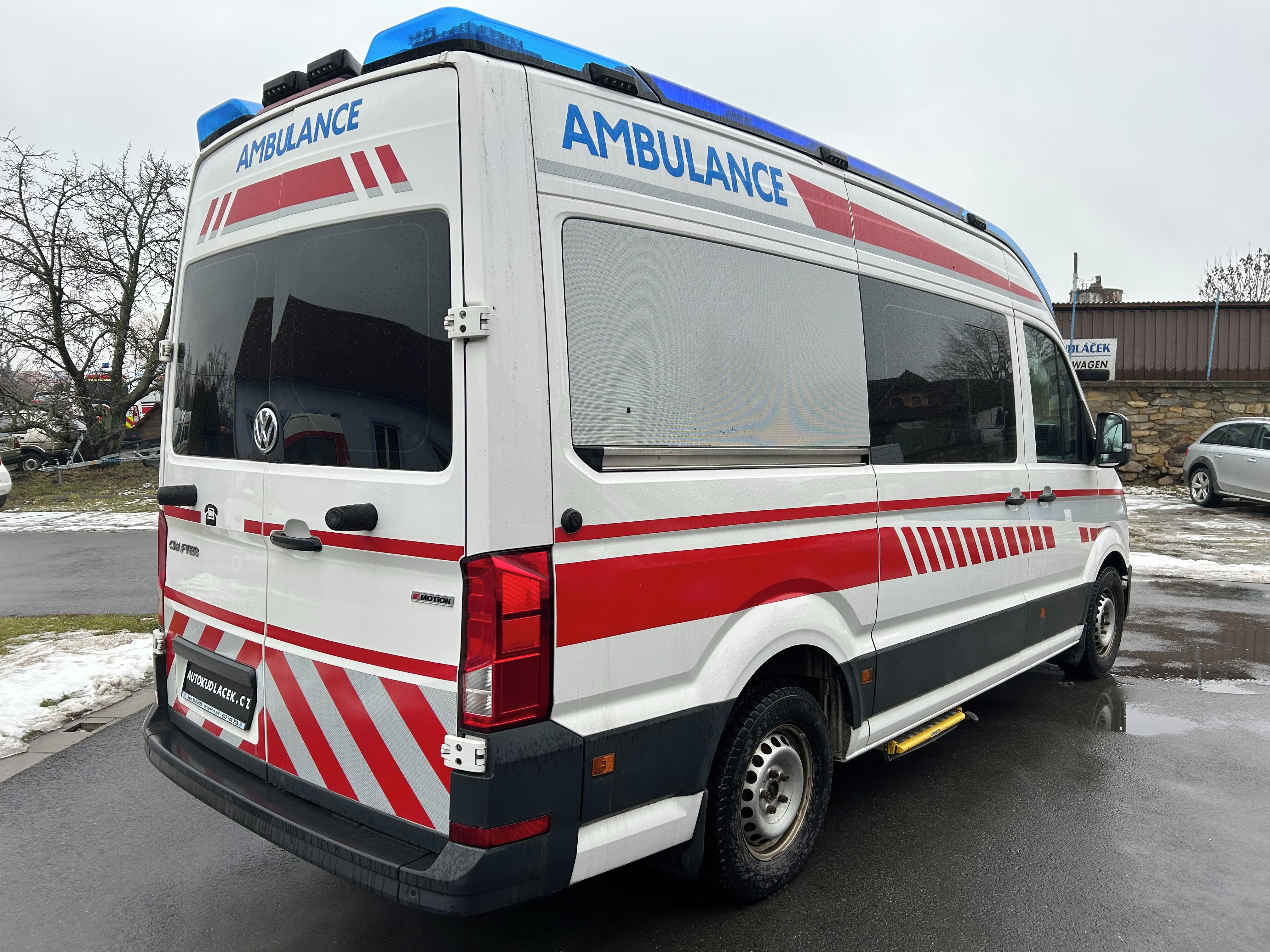 Volkswagen, Crafter 2.0TDI Sanitní vůz 4x4 - fotka 3